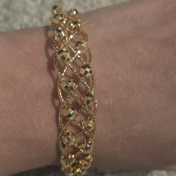 22kgp Elegant Gold-Tone Bracelet